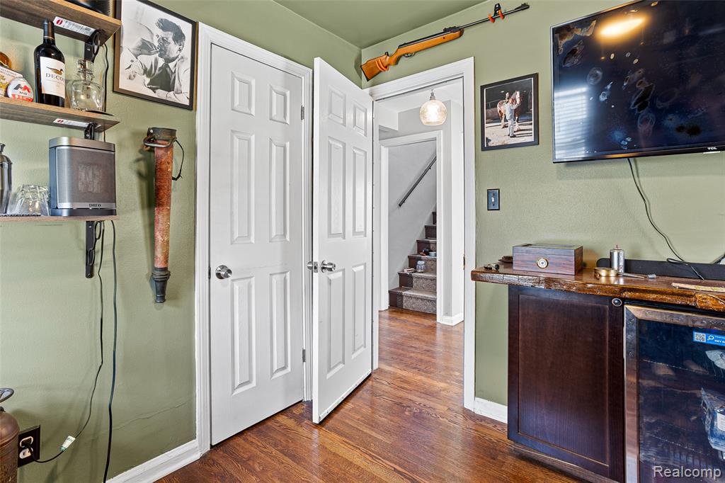 21726 Alger Street Property Photo 10
