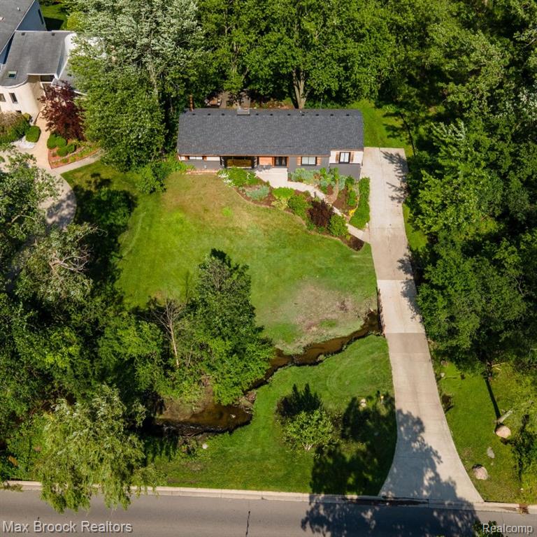 2905 Lahser Road Property Photo 30