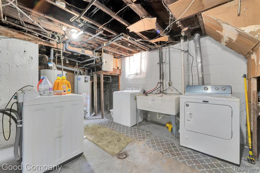 21516 Oxford Avenue Property Photo 35