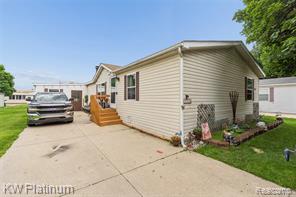 23207 Fountain Property Photo 1