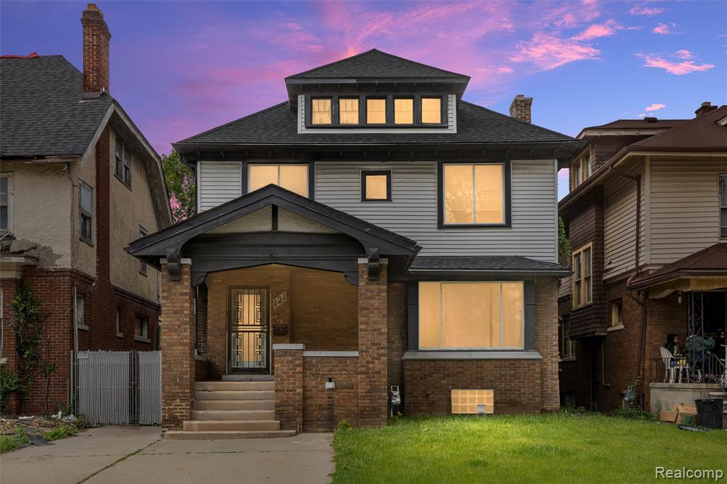 121 Colorado Street Property Photo 1