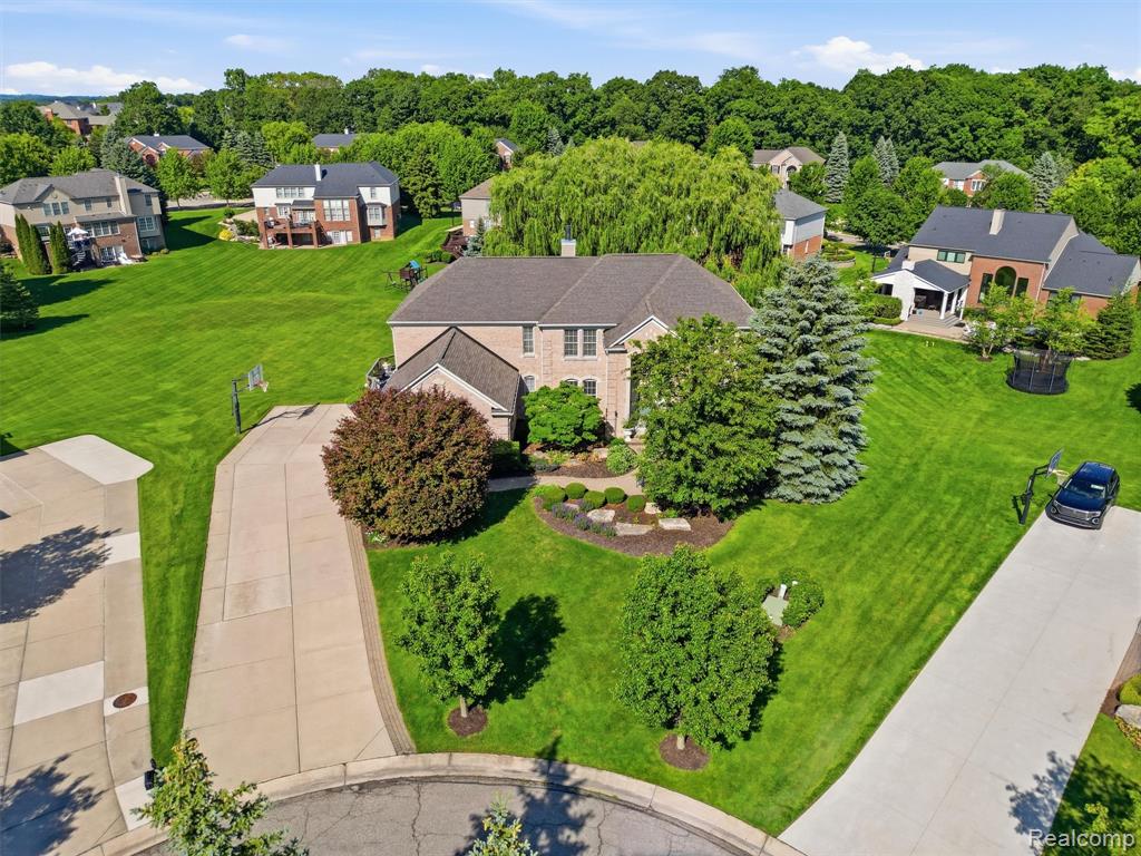 5631 Skye Court Property Photo 8