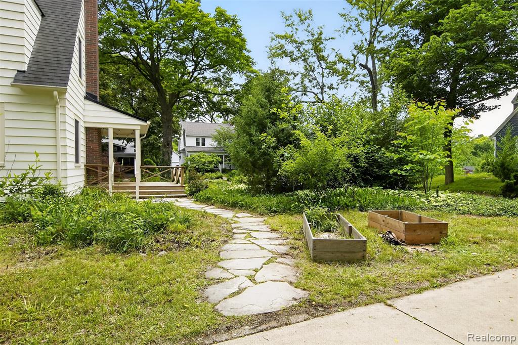 315 Doty Avenue Property Photo 8