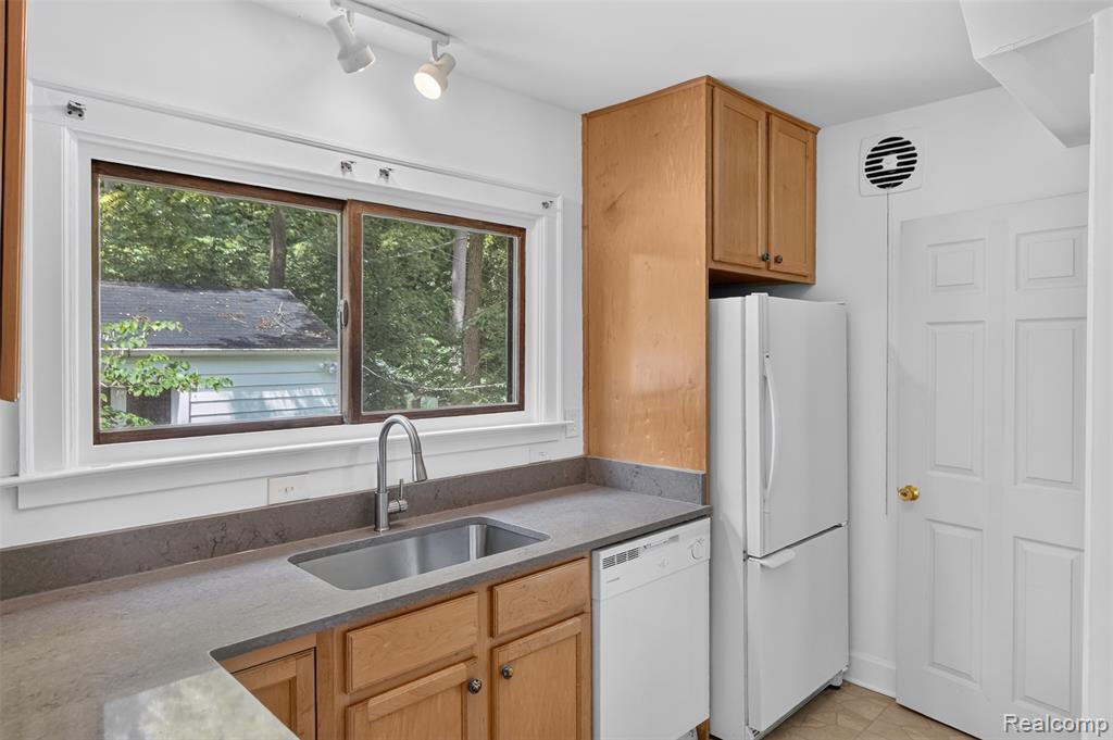 315 Doty Avenue Property Photo 21
