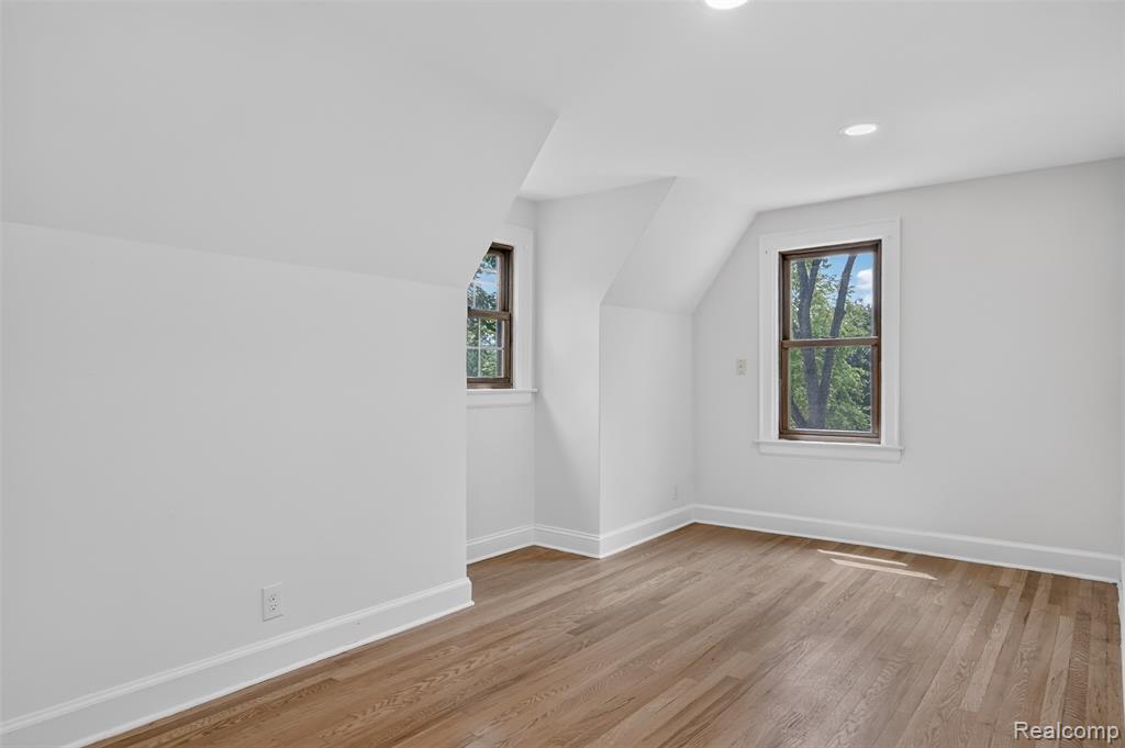 315 Doty Avenue Property Photo 28