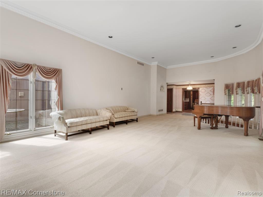 13780 Eaton Drive Property Photo 8