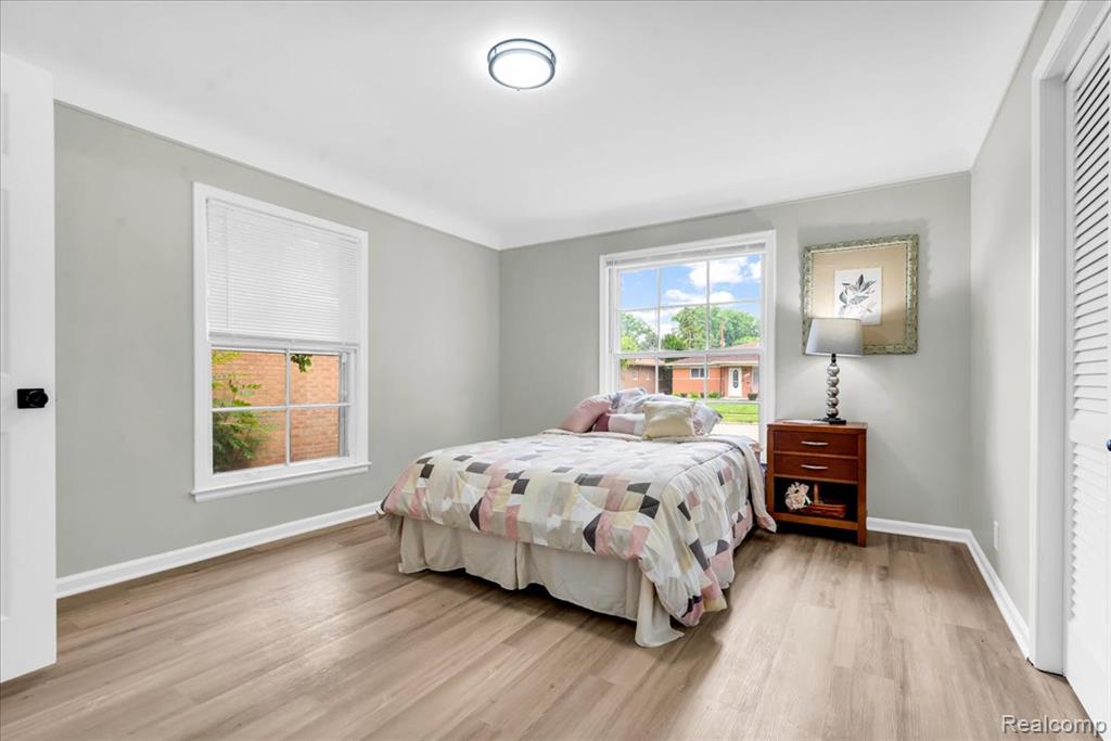 19039 Elsmere Avenue Property Photo 17