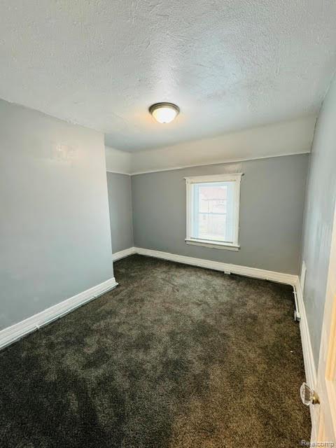 7714 E Canfield Street Property Photo 7