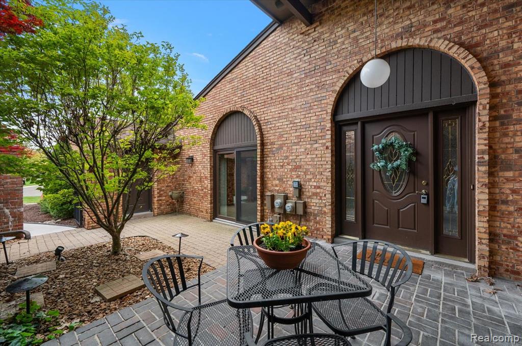 2175 Bordeaux Street Property Photo 4
