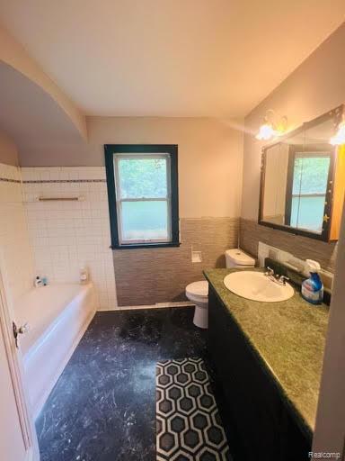 13044 Wilshire Drive Property Photo 4