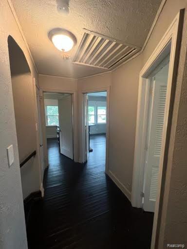 13044 Wilshire Drive Property Photo 5