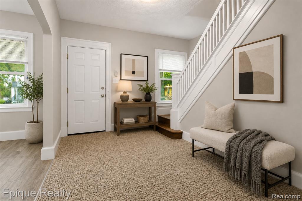 5045 Fairview Street Property Photo 2