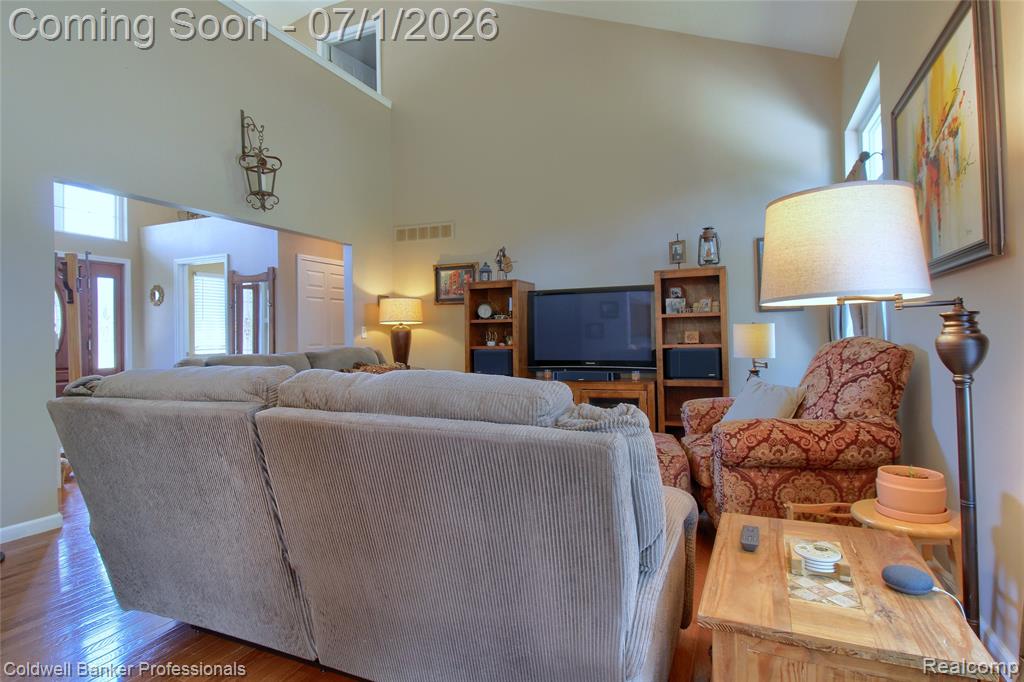 7749 Dover Drive Property Photo 5