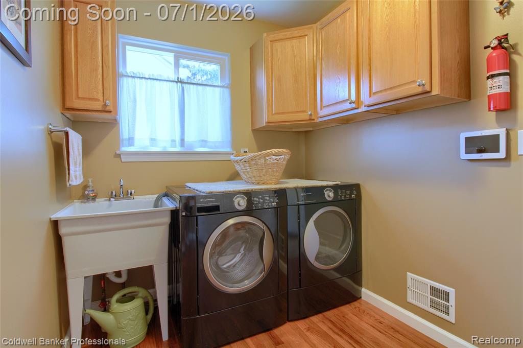 7749 Dover Drive Property Photo 15