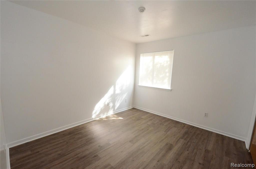 42803 Lilley Pointe Drive Property Photo 18