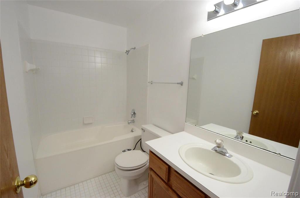 42803 Lilley Pointe Drive Property Photo 20