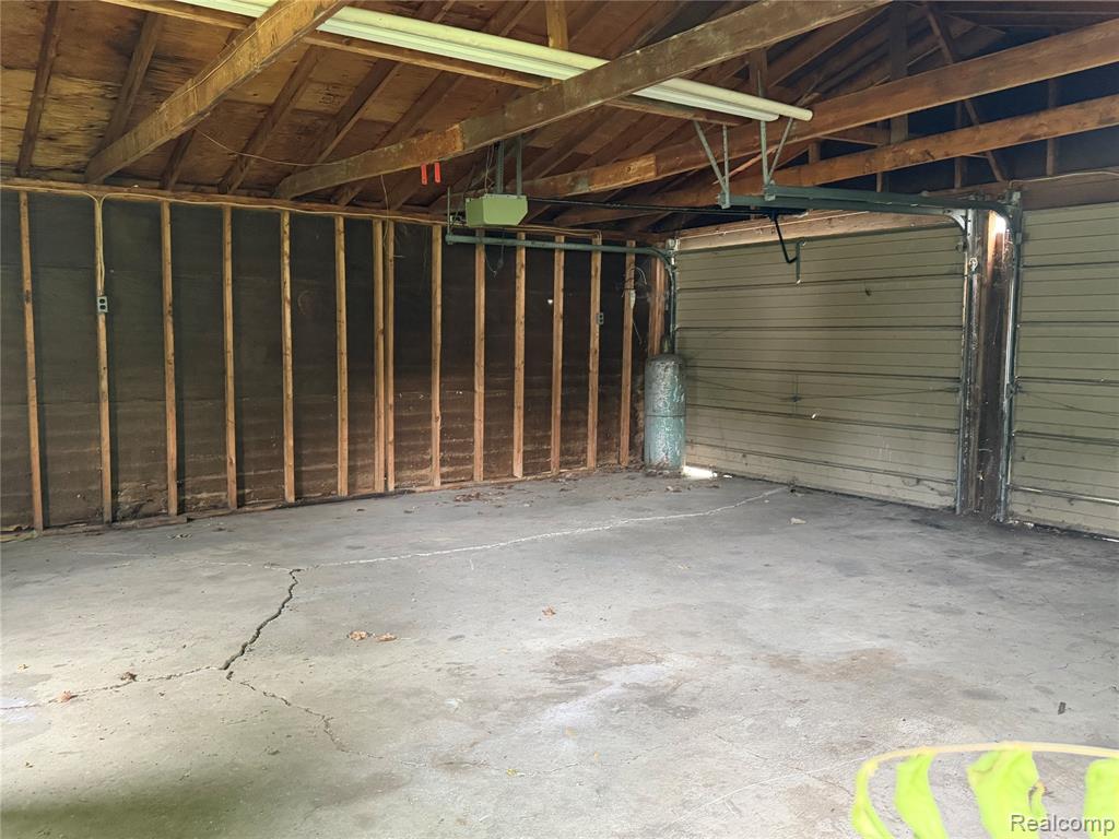 718 River Street Property Photo 10