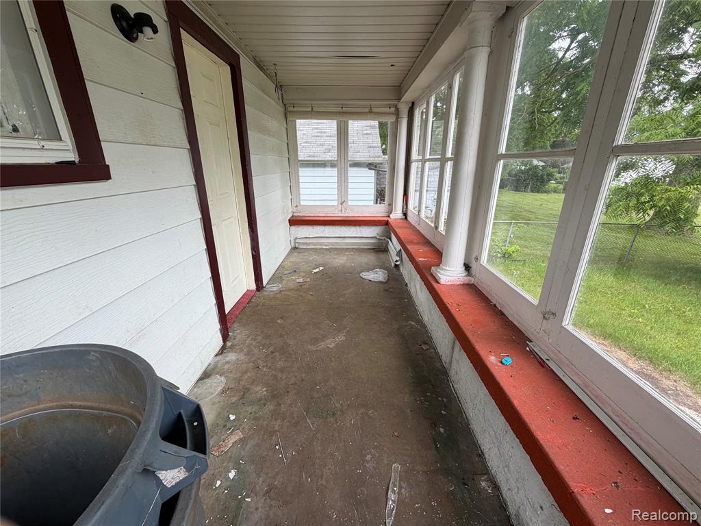 718 River Street Property Photo 21