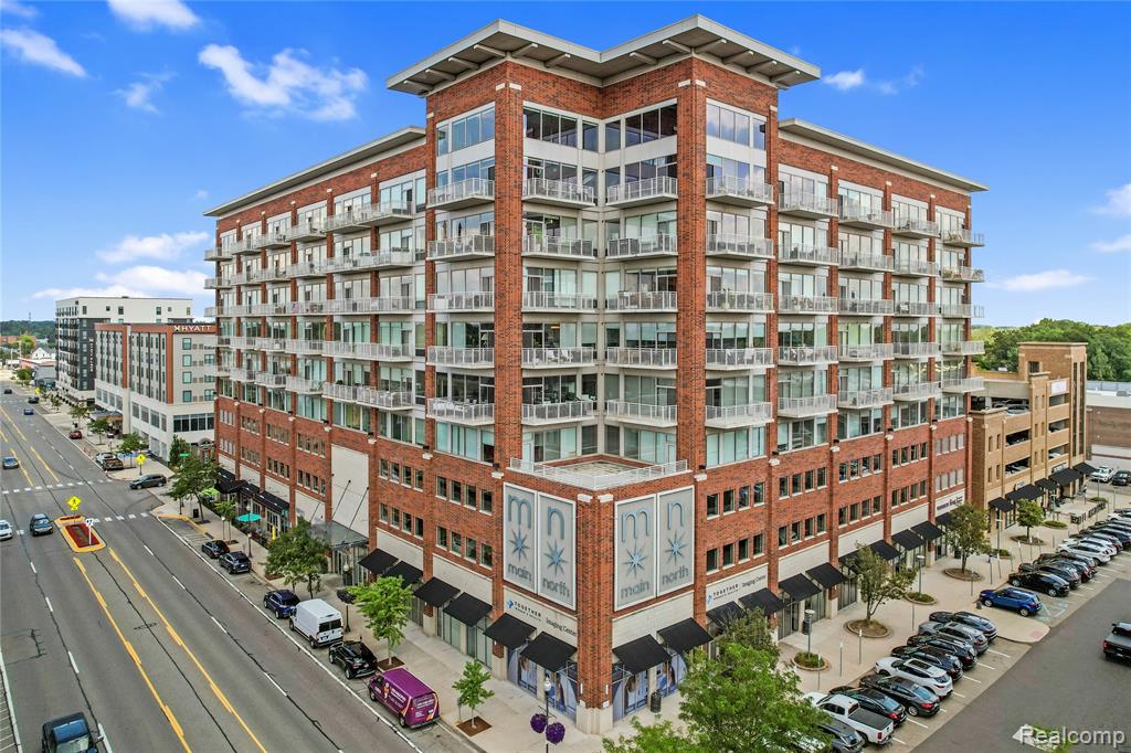 350 N Main Street Property Photo 1