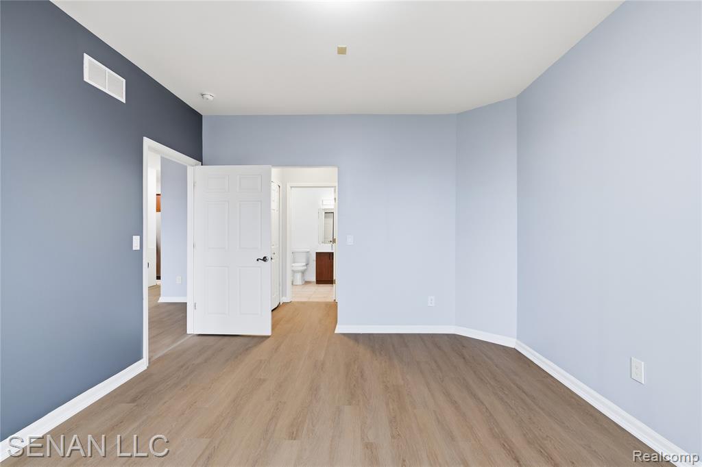 22230 Michigan Avenue Property Photo 12