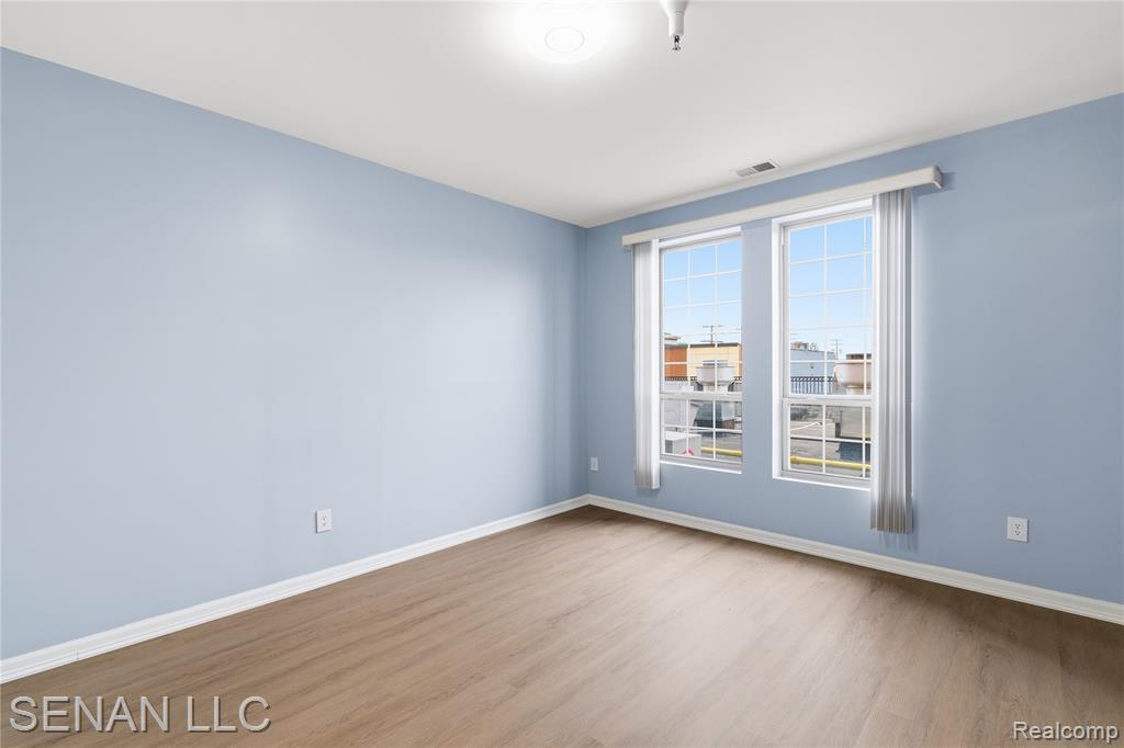 22230 Michigan Avenue Property Photo 15
