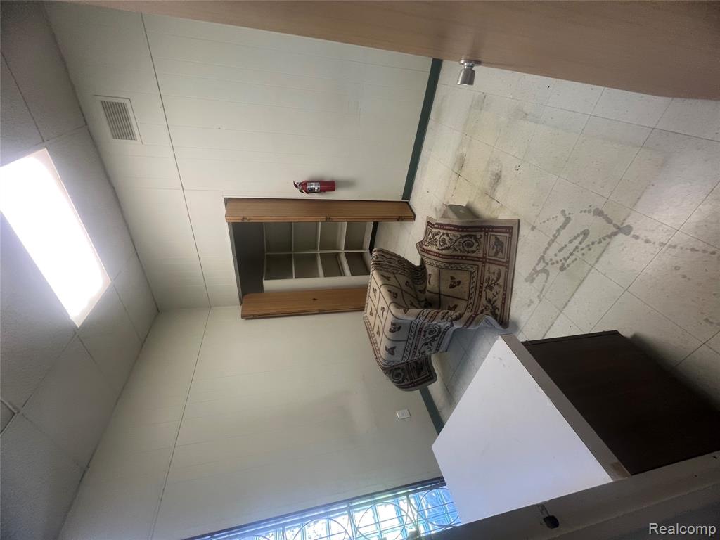 1020 Springwells Street Property Photo 19
