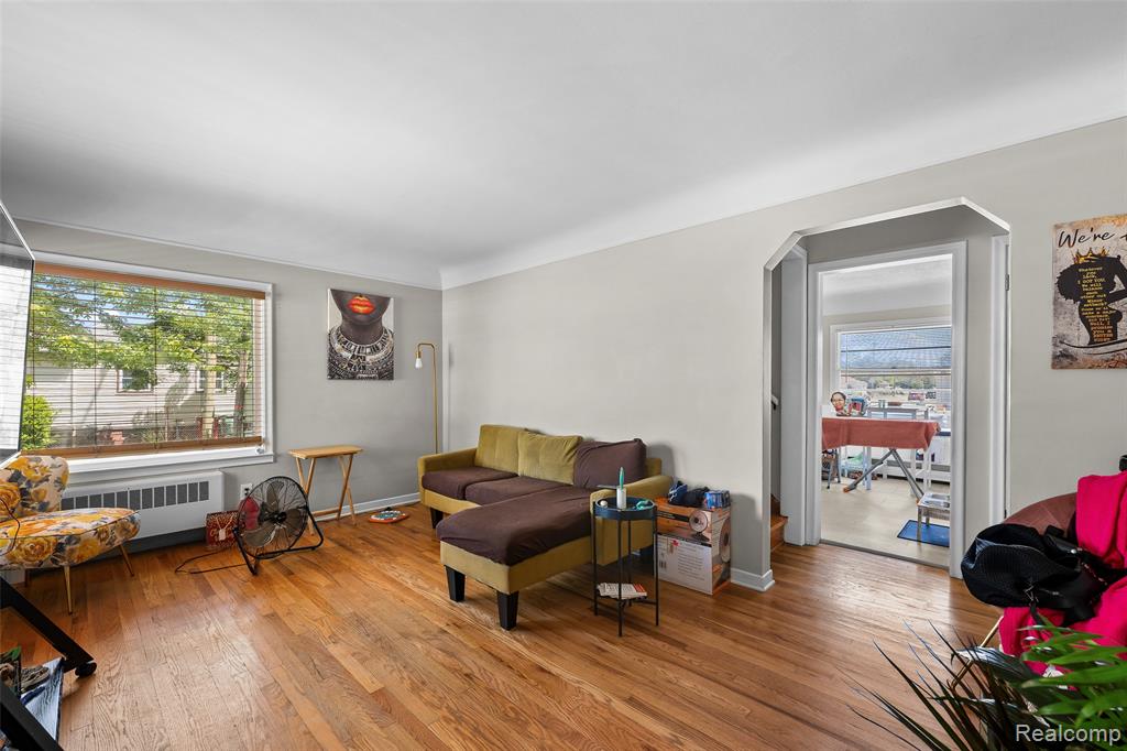 24740 Saxony Avenue Property Photo 11