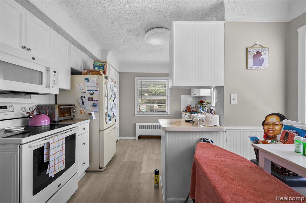 24740 Saxony Avenue Property Photo 15