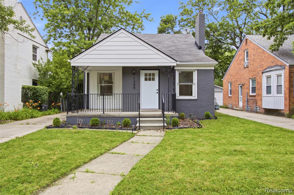 1388 Vernier Road Property Photo 1