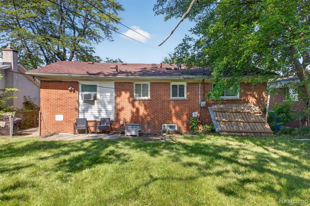 21326 Ithaca Avenue Property Photo 25