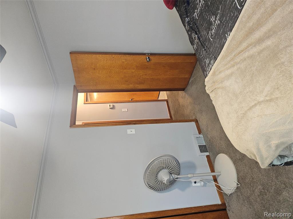 20296 Damman Street Property Photo 7