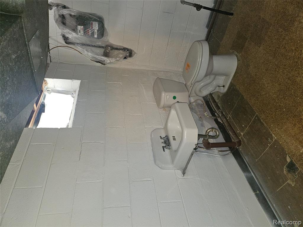 20296 Damman Street Property Photo 18