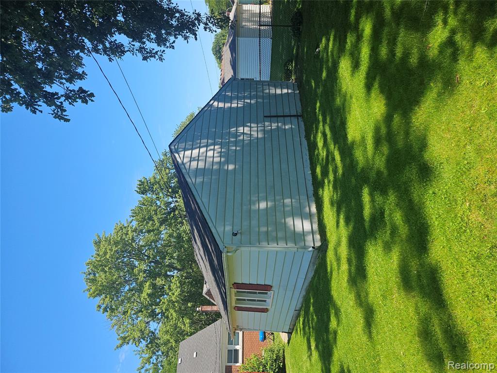 20296 Damman Street Property Photo 21