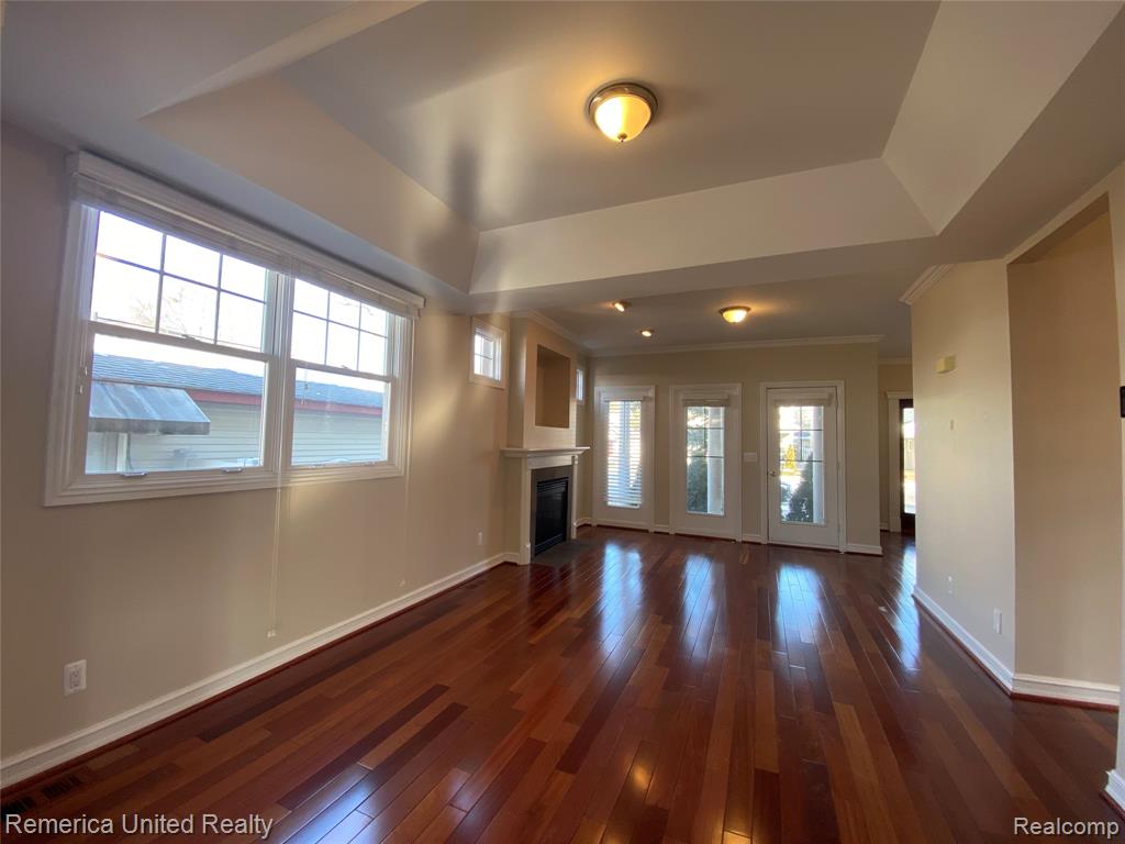 916 Ruffner Avenue Property Photo 14