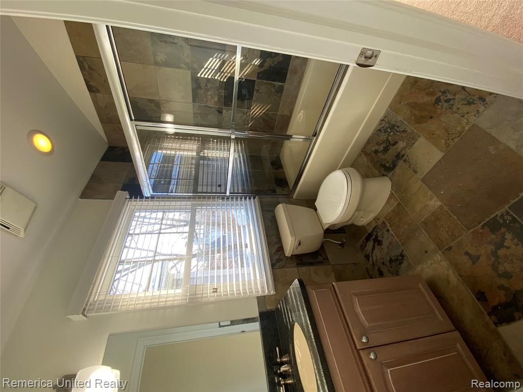 916 Ruffner Avenue Property Photo 22