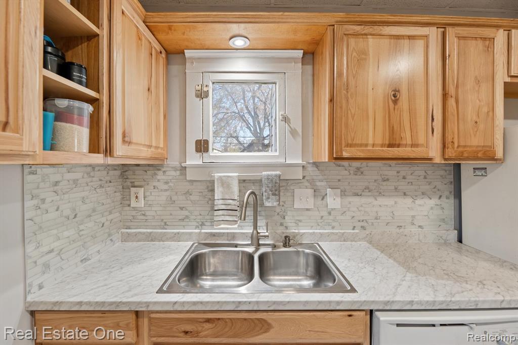159 Dwight Street Property Photo 16