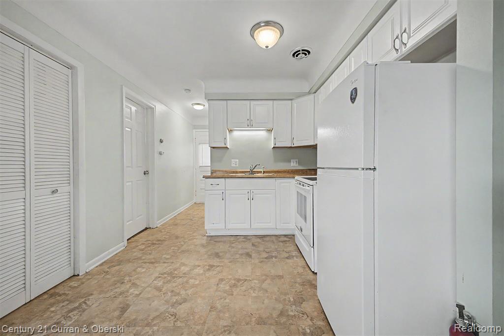 4222 Drouillard Street Property Photo 7