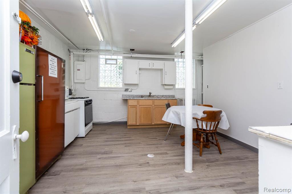 1196 Joslyn Avenue Property Photo 16