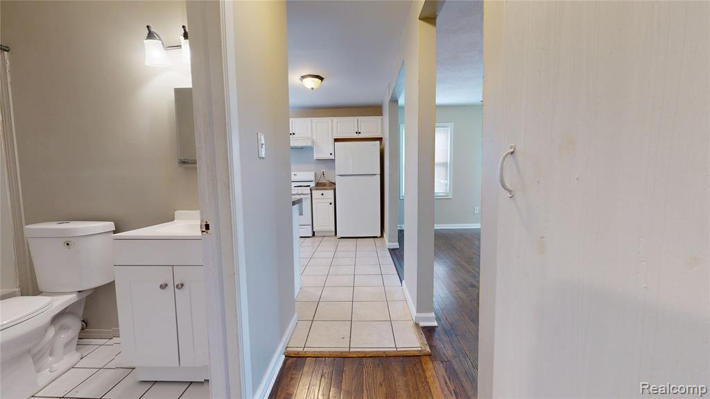 11076 Hudson Avenue Property Photo 6