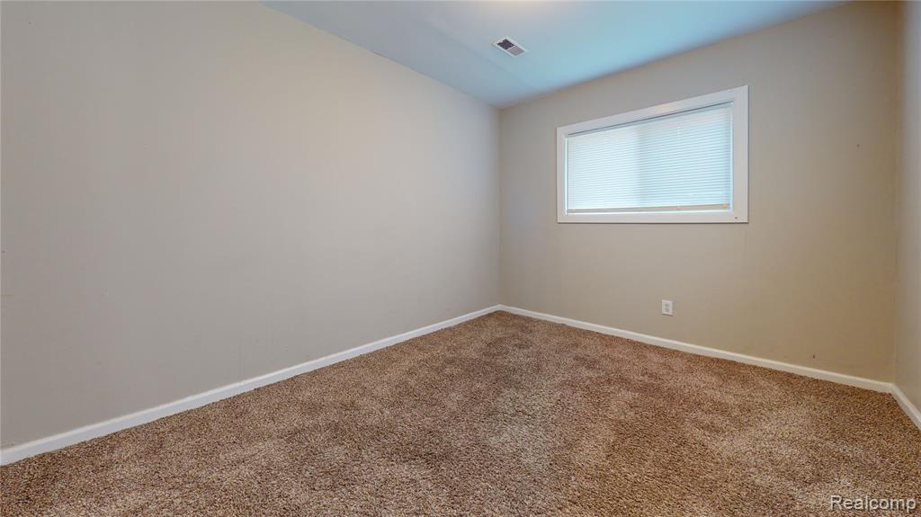 11076 Hudson Avenue Property Photo 12