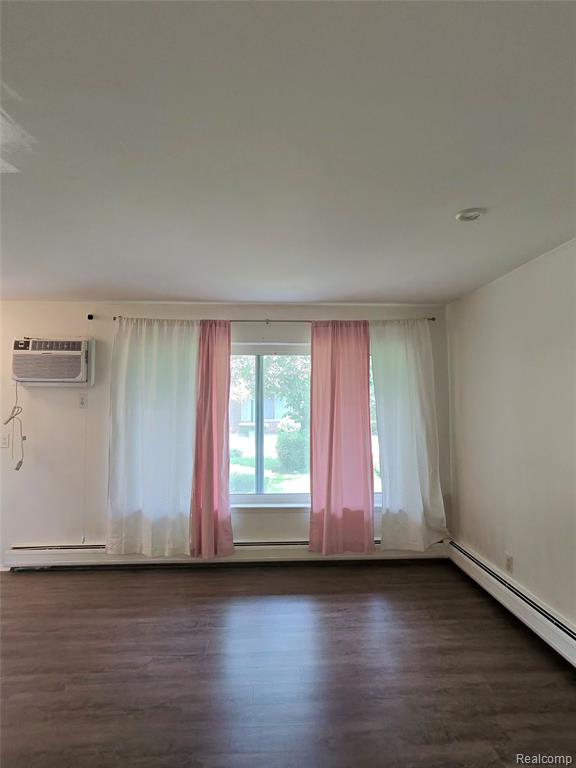25301 Five Mile Property Photo 4