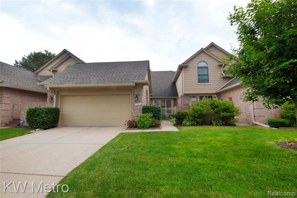 42664 Jason Court Property Photo 1