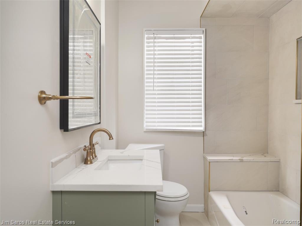 1102 Beaconsfield Avenue Property Photo 14