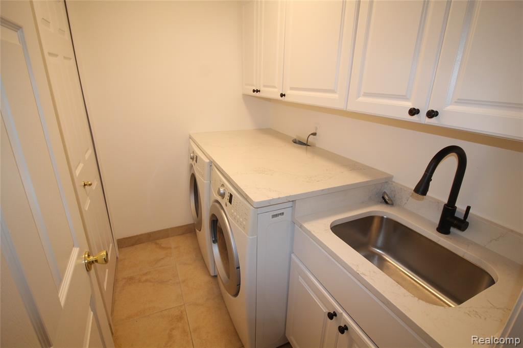 2224 Leighton Drive Property Photo 12