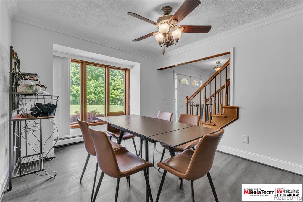 9844 Pine Knob Road Property Photo 7