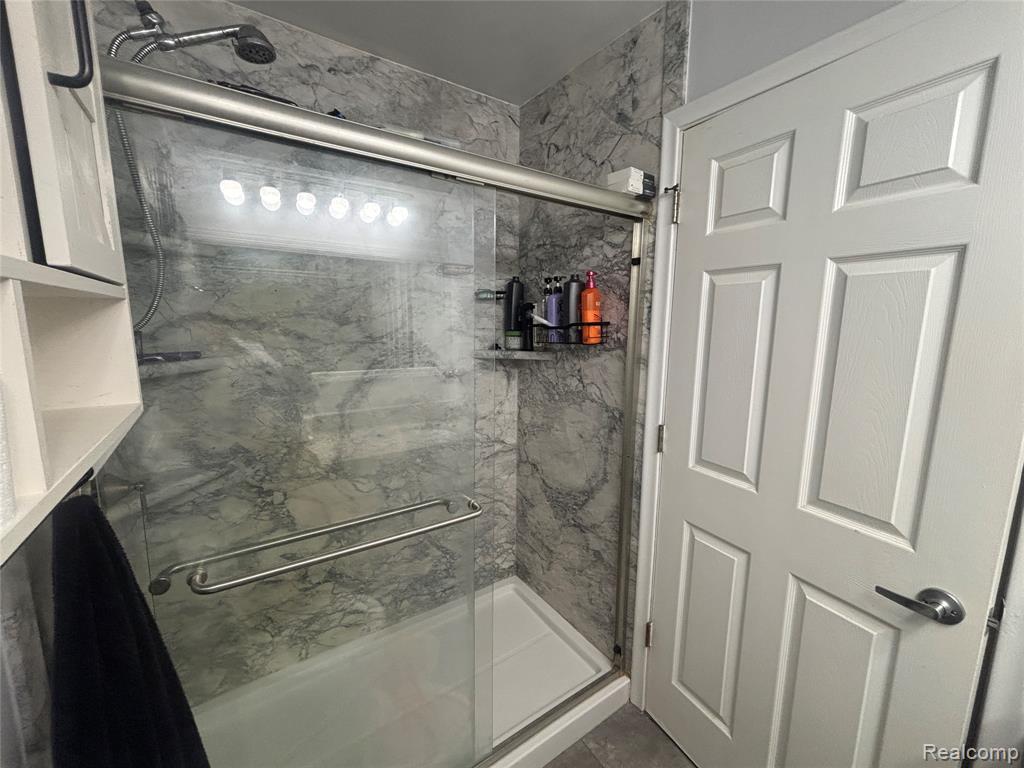 9844 Pine Knob Road Property Photo 21