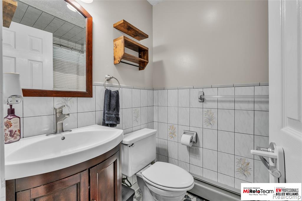 9844 Pine Knob Road Property Photo 25