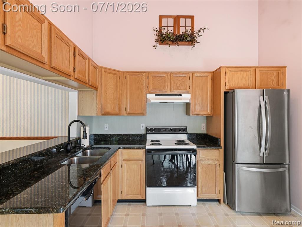 13331 Whittier Property Photo 14