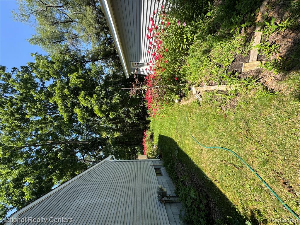 3090 Massena Street Property Photo 4