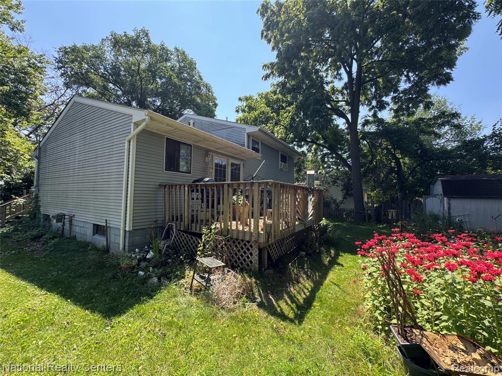 3090 Massena Street Property Photo 7
